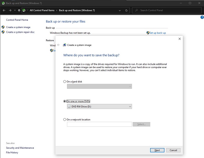 Windows 10 bevat nog steeds de back-uptool van Windows 7 en u kunt deze gebruiken om uw gegevens te beschermen.